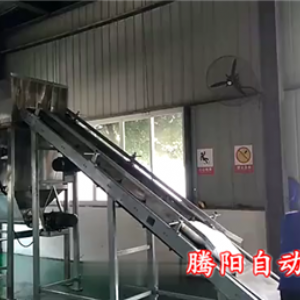 麸皮粉类自动拆包机如何进行无尘拆包