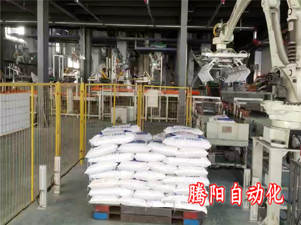 饲料码垛机器人