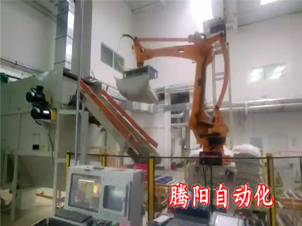 塑料自动破袋机器人既提高了生产效率又保护了环境