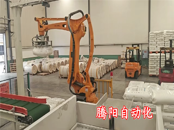 注塑原料拆包投料机器人