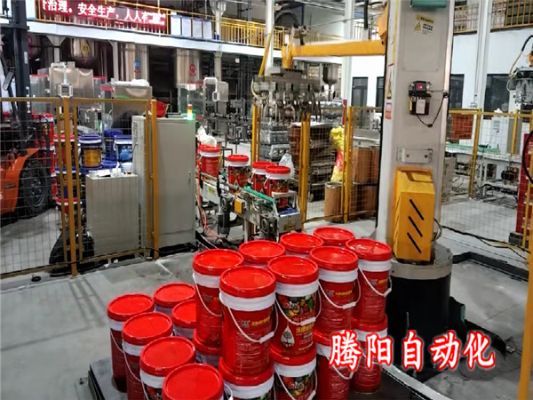 桶装水溶肥立柱码垛机